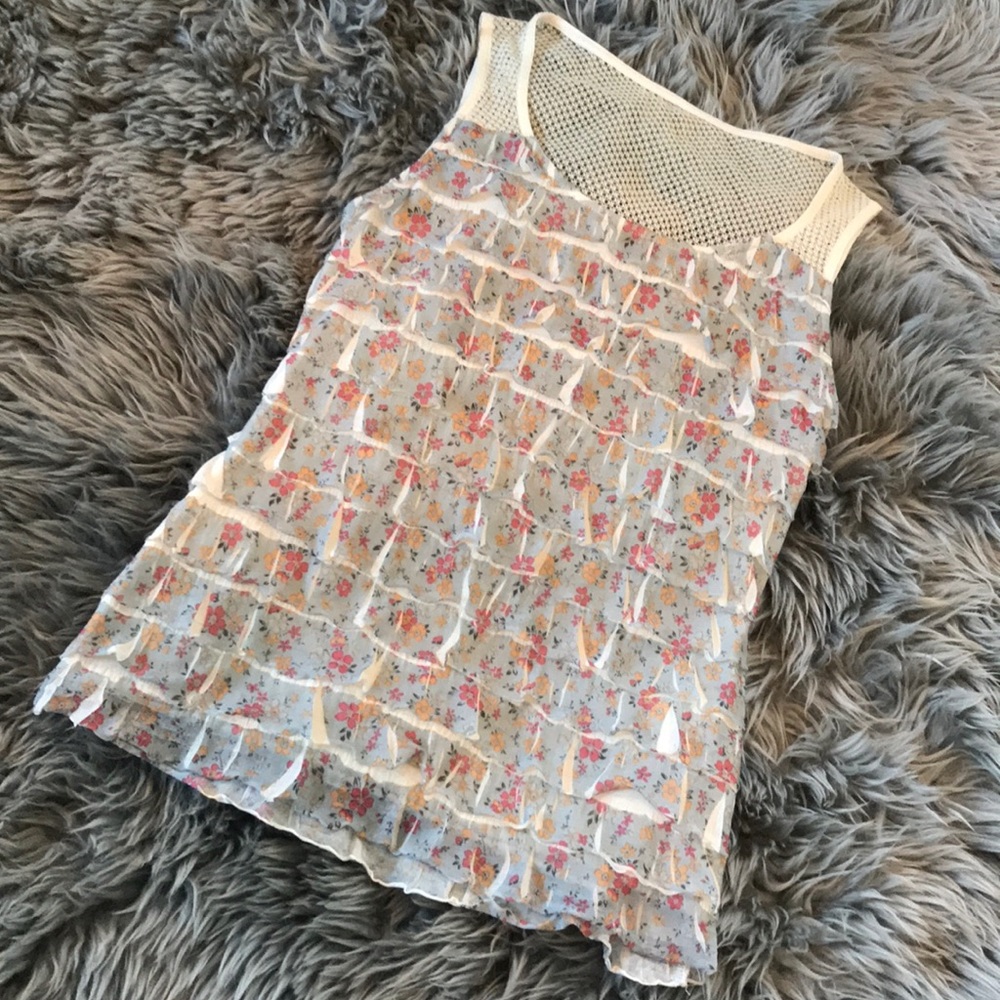 Forever 21 adorable blouse tank